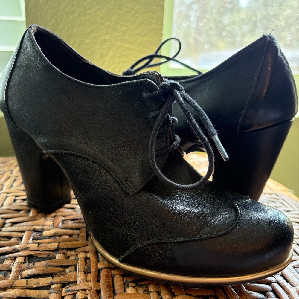 Miz Mooz heeled Oxfords women’s size 6.5/37